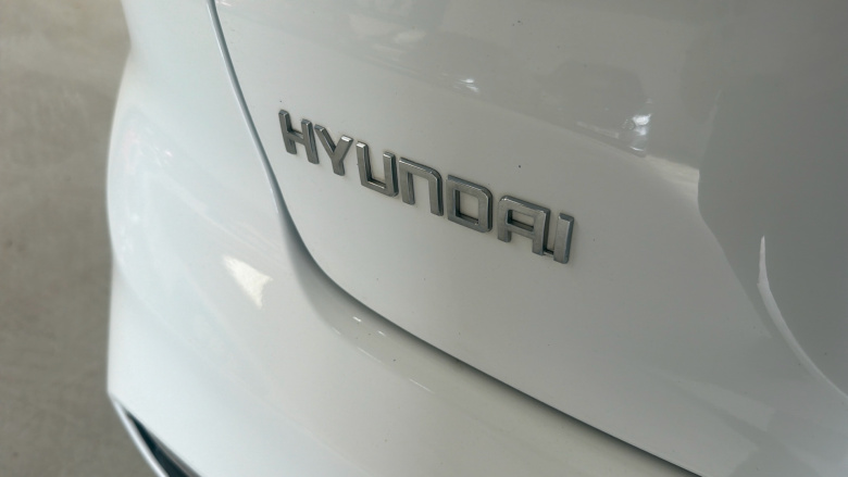 Hyundai i20 1.2 MPi S Connect 5dr Petrol Hatchback